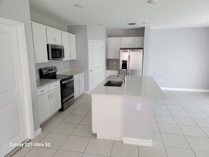 4518 Dow Ln in Lake Worth Beach, FL - Building Photo - Building Photo