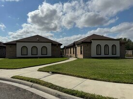 3005 Diamondhead Ave in Mission, TX - Building Photo