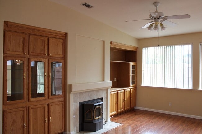 2014 Frauenfeld St in Manteca, CA - Building Photo - Building Photo