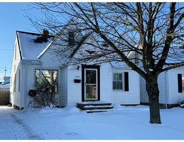 1520 Woodrow Ave in Mayfield Heights, OH - Building Photo