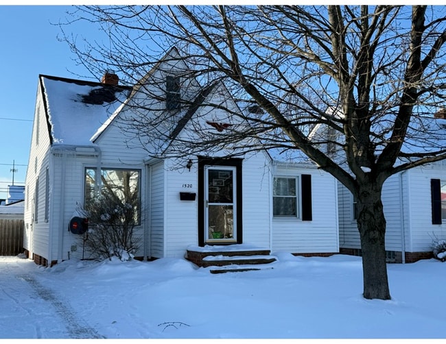 property at 1520 Woodrow Ave