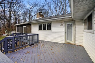 7429 Sylvan Dr, Unit B in Kent, OH - Foto de edificio - Building Photo