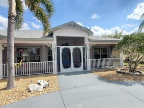 25877 Aysen Dr in Punta Gorda, FL - Building Photo - Building Photo