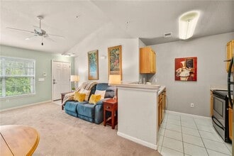 9117 Lee Vista Blvd in Orlando, FL - Building Photo - Building Photo