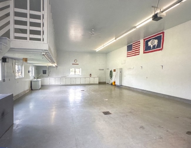 144 Blue Lake Cir in Alpine, WY - Building Photo - Building Photo