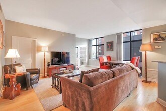 610 Newark St. in Hoboken, NJ - Building Photo - Building Photo