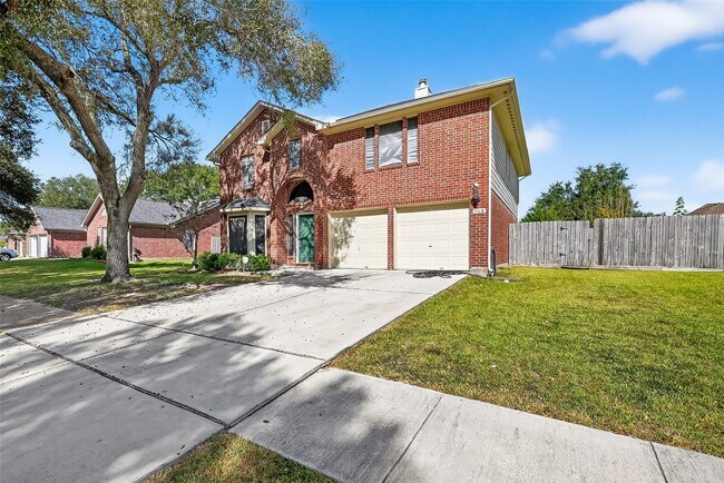 7115 Renfro Dr in Richmond, TX - Foto de edificio - Building Photo