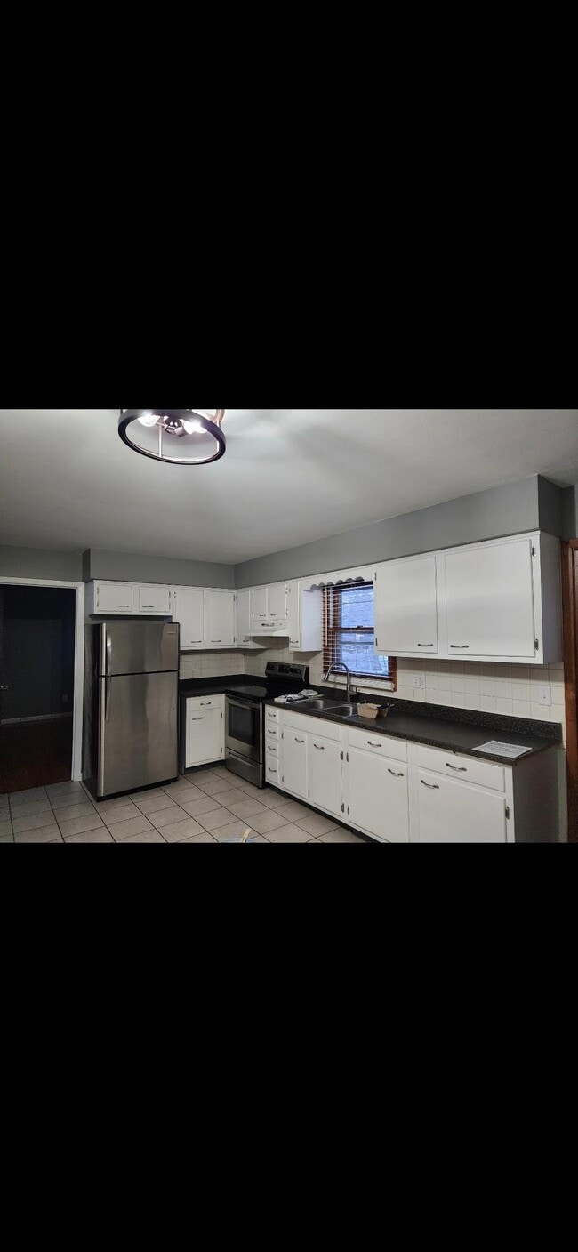 610 Douglas St in Belvidere, IL - Building Photo - Building Photo