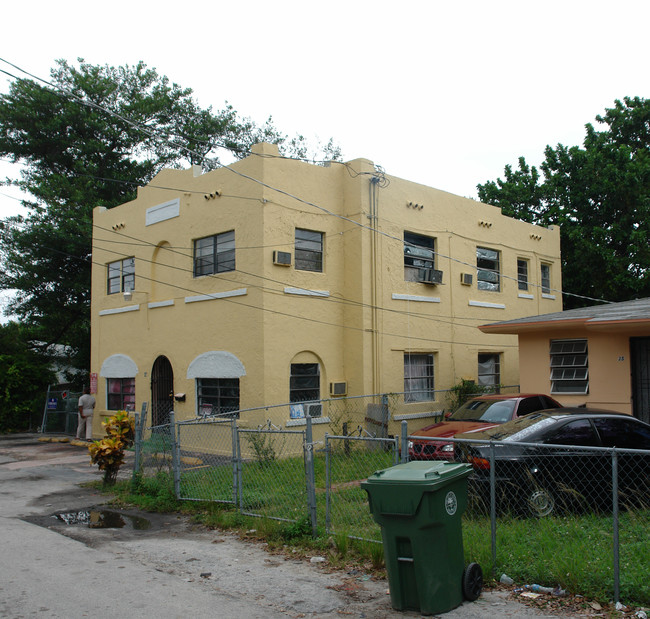 27 NE 60th Ter in Miami, FL - Building Photo - Building Photo