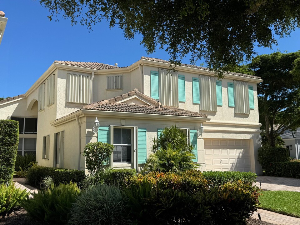 130 Sunset Cove Ln in Palm Beach Gardens, FL - Building Photo