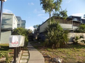 613 SW 75th St in Gainesville, FL - Building Photo