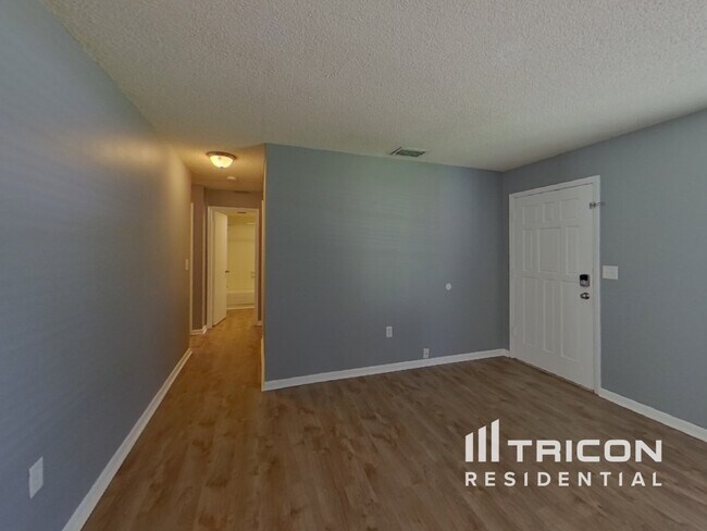 3415 W Bay Ave in Tampa, FL - Building Photo - Building Photo
