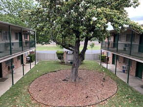 Magnolia Square Apartments in Temple, TX - Building Photo - Building Photo