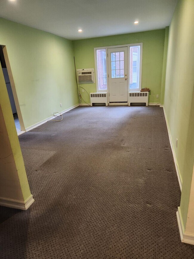 285 Central Ave in Hempstead, NY - Building Photo - Building Photo
