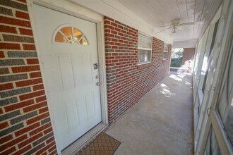 1804 Skyland Dr in Tallahassee, FL - Building Photo - Building Photo