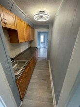 8 Bagley St, Unit 2 in Pawtucket, RI - Building Photo - Building Photo