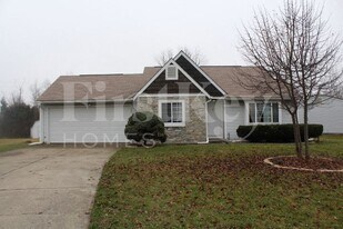 2923 Grassy Creek Dr in Indianapolis, IN - Building Photo