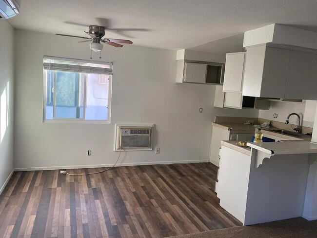 12562 Brookshire Ave in Downey, CA - Building Photo - Building Photo