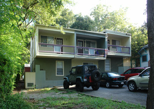 Mark Twain Apartments in Austin, TX - Building Photo - Building Photo