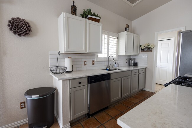 2209 King James Pl in El Paso, TX - Building Photo - Building Photo