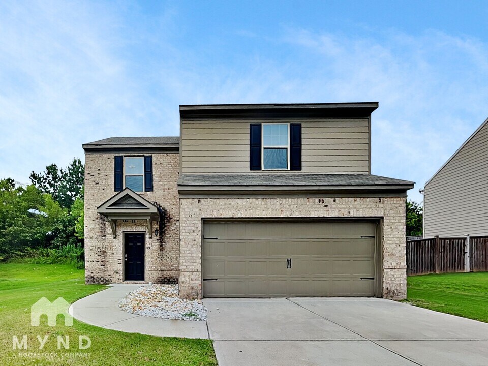 376 Scotland Dr in Dallas, GA - Building Photo