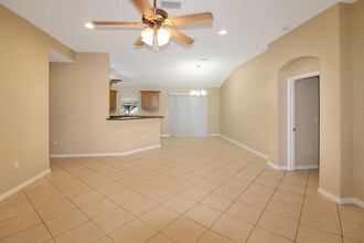 3265 W Price Blvd in North Port, FL - Foto de edificio - Building Photo