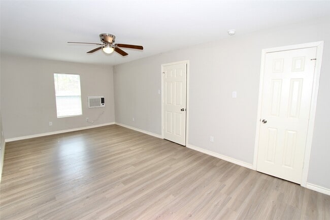 property at 1401 5th St