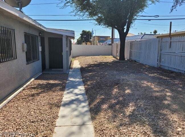 property at 1828 Lewis Ave