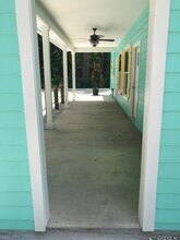 917 NW 6th Ave in Gainesville, FL - Building Photo - Building Photo