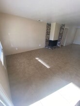 913 Nimrod Ct in Bakersfield, CA - Building Photo - Building Photo