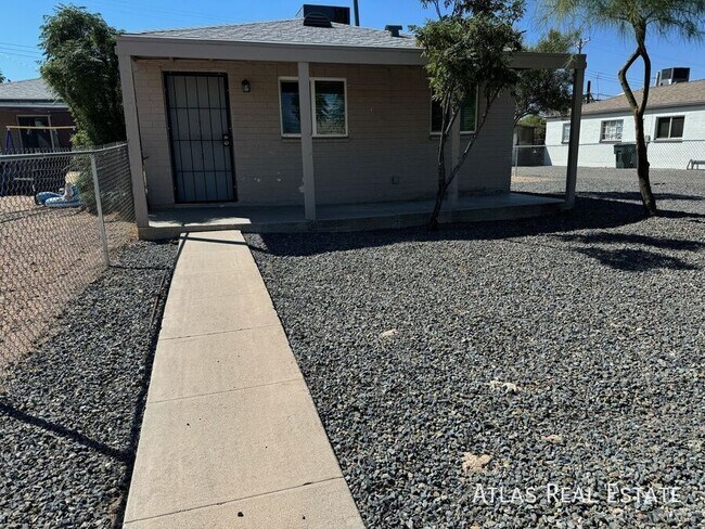 2722 S Coconino Vista in Tucson, AZ - Building Photo - Building Photo