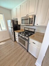 5000 Whitsett Ave in Los Angeles, CA - Building Photo - Building Photo