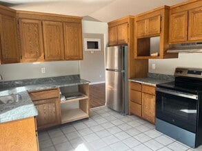 49 Pheasant Run in Berlin, CT - Building Photo - Building Photo