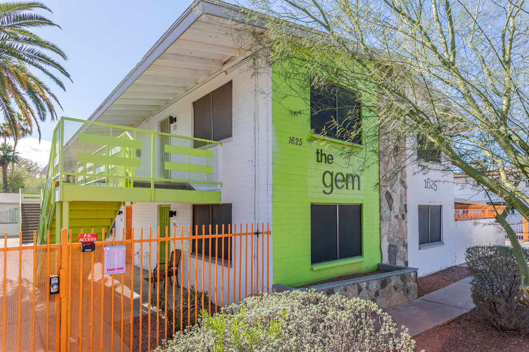 The Gem 1625 in Phoenix, AZ - Building Photo