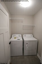 331 Marie Ave in Norwalk, IA - Building Photo - Building Photo