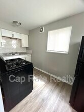 2174 Sullivant Ave in Columbus, OH - Building Photo - Building Photo