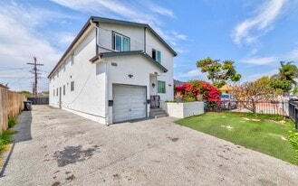 8711 McKinley Pl in Los Angeles, CA - Building Photo