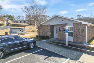 Pine Tree Apartments in Columbia, SC - Building Photo - Building Photo