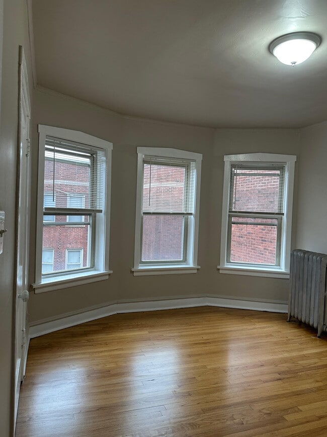 4029 W Melrose St, Unit ONE BED