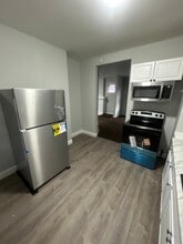 4114 Pingree St, Unit LL in Detroit, MI - Foto de edificio - Building Photo