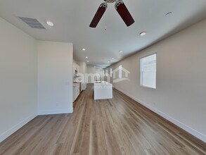 682 Crimson Flare Ct in Henderson, NV - Building Photo - Building Photo