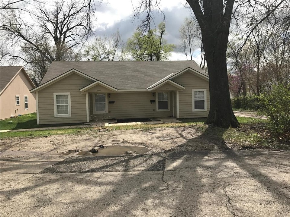 1505-1507 W Turner Ave in Independence, MO - Building Photo