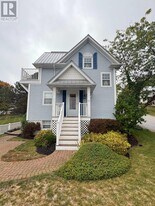 37 Newport Beach Blvd in Fort Erie, ON - Building Photo