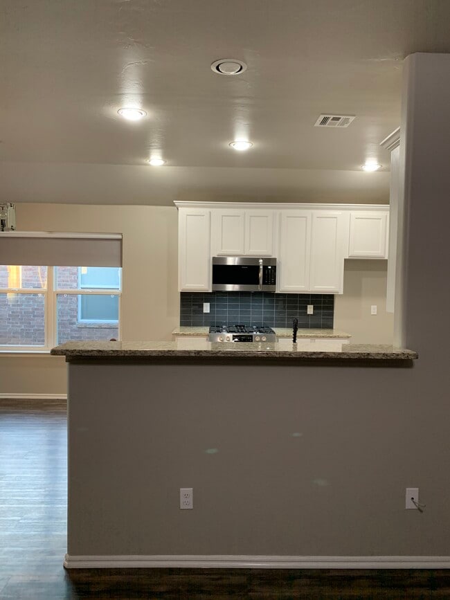 706 NE 20th Terrace in Newcastle, OK - Building Photo - Building Photo
