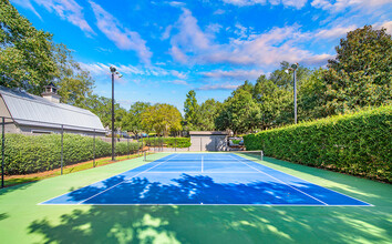 MAA Oak Grove in Tallahassee, FL - Foto de edificio - Building Photo