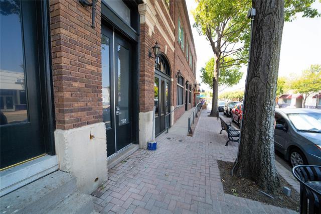 725 W Magnolia Ave in Fort Worth, TX - Building Photo - Building Photo