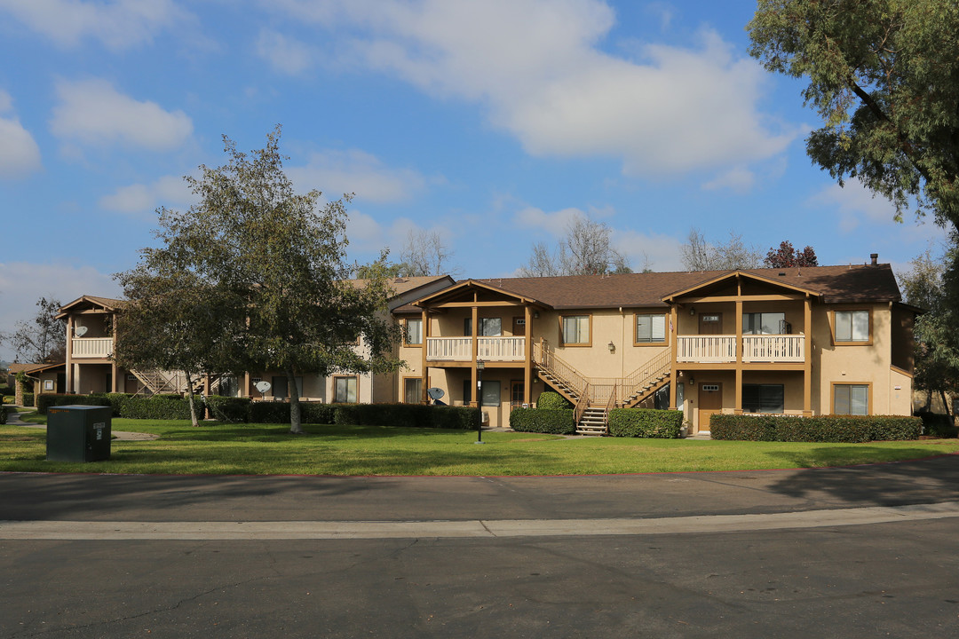 Alder Woods in El Cajon, CA - Building Photo