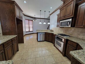 8741 Belcaro Dr in Edmond, OK - Building Photo - Building Photo