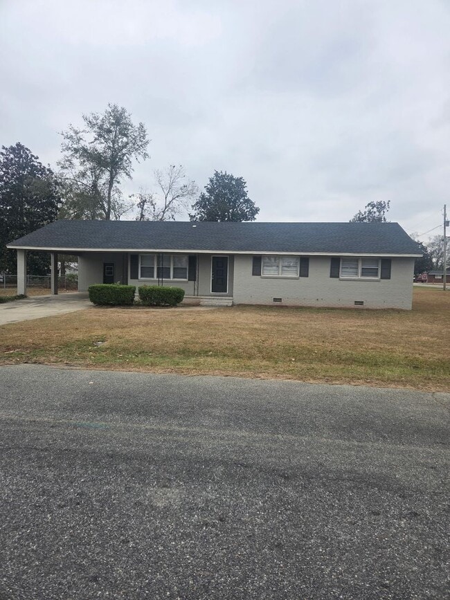 property at 1501 Ridgeway Dr