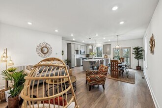 2107 Chadwell Retreat Dr in Nashville, TN - Building Photo - Building Photo